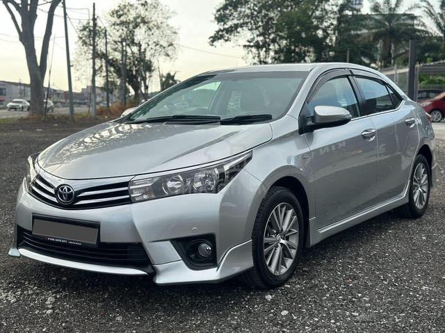 2015 Toyota COROLLA ALTIS 1.8 G (A) - 2