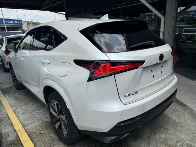 2021 Lexus NX300 2.0 SPICE & CHIC EDT SUNROOF/4CAM - 4