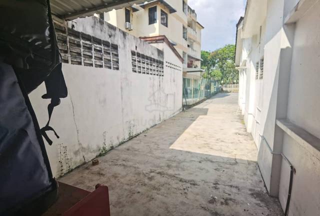 Batu Lanchang 1 Storey Semi-D 5000sf big Land area Unfinished Unit 1