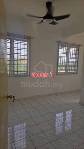 Persiaran Tanjung Apartment 1