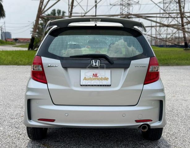 2011 Honda JAZZ 1.5 V FLIFT FSR 88KM 1OWNER PSHIFT - 4