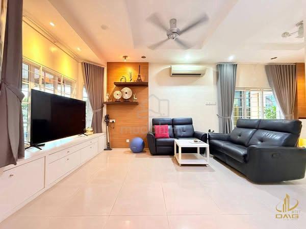 Bandar Bukit Raja Klang Single Storey Semi-D Fully Renovated Extended 1
