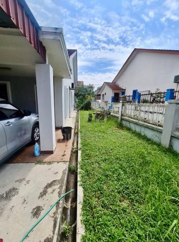 [END LOT WITH LAND] SINGLE STOREY TAMAN SERi ALAM MASAI 1