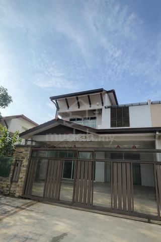 (Grade A! save 200k!) Semi-Detached House @ Tmn Bukit Serdang 1