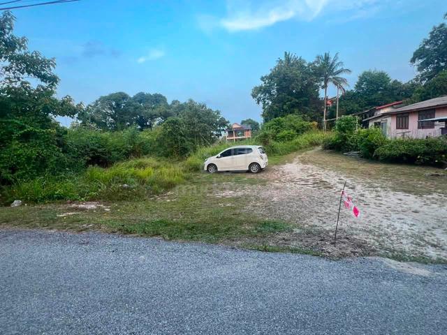 Tanah Tepi Jalan utama Bukit Gasing Marang 1