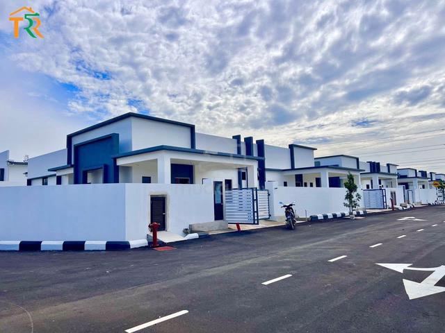 Semi D house 1