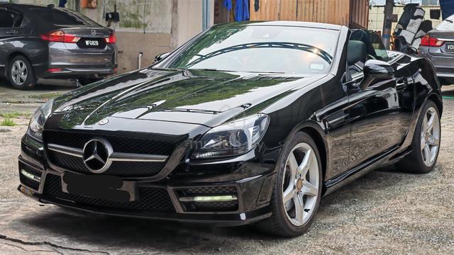 2011 Mercedes-Benz SLK200 AMG | Black  - 1