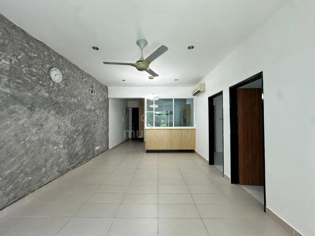 The Peak Suites 1