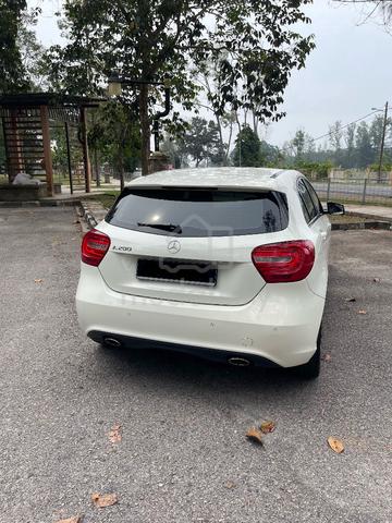 2013 Mercedes Benz A200 BlueEFCY (CBU) 1.6 (A) - 2