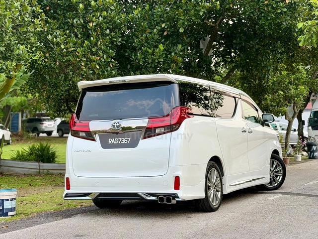 ON THE ROAD 2017 Toyota ALPHARD 2.5 (A) - 4