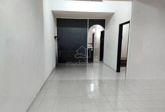 Rumah Corner Lot Untuk Dijual - Direct Owner 1