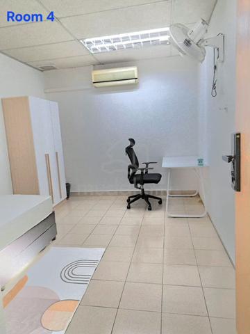 Fully Furnished Room Rental at Ara Damansara near LRT 1