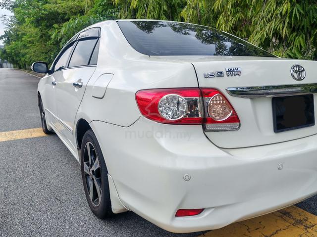Toyota Altis 1.8 (G) FACELIFT Dual VVTI 2010 - 5