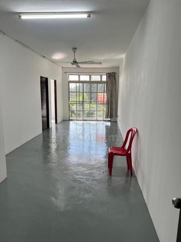 Taman Saujana Puchong 1
