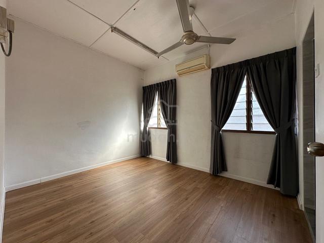 House for Sale - Taman Berlian Kluang 1