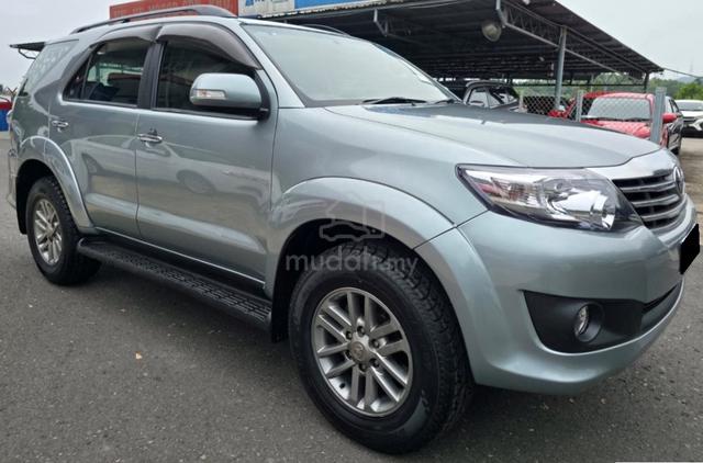 2015 Toyota FORTUNER 2.7 V TRD FL 4WD (AT) (SUV)🩶 - 3