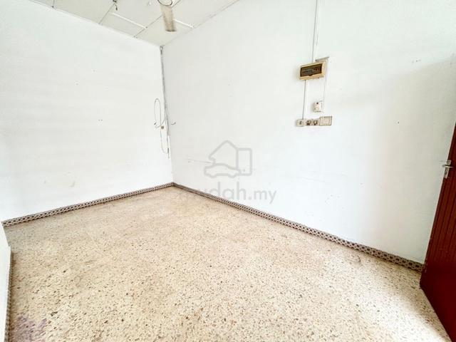 【Berlian and Ria Access 】Taman Peruda - Single Storey Terrace House 1