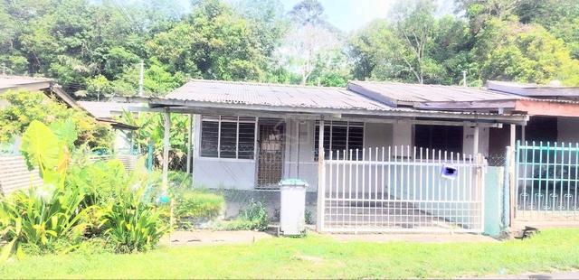 [RUMAH MURAH] Teres Setingkat END LOT, Taman Cenderawasih, Jasin 1