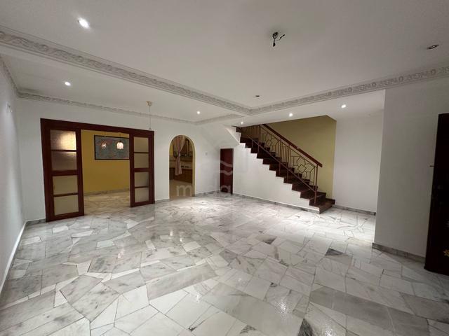 Facing Open - Freehold 2300sf 2-Storey House in Putra Heights 1