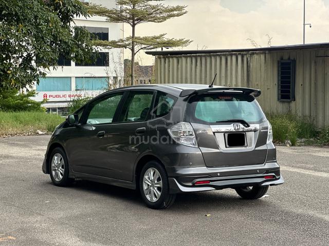 2014 Honda JAZZ 1.3 HYBRID FACELIFT (A) - 5