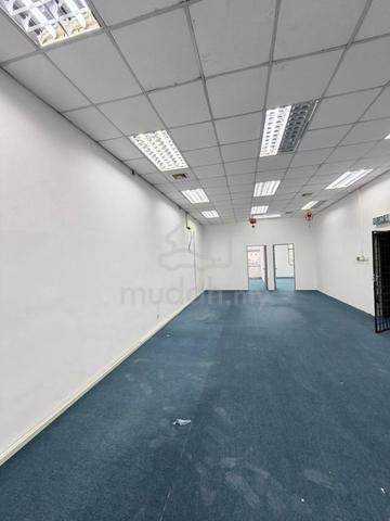 Setia Indah / First Floor Shop / Facing Main Road / For Rent 1