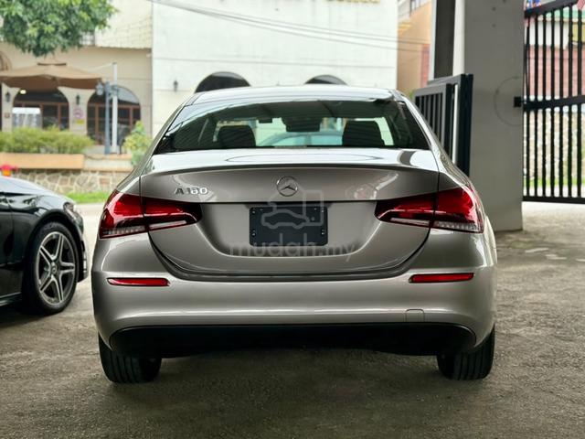 2021 Mercedes-Benz A180 Sedan BASE / BRONZE COLOR - 3