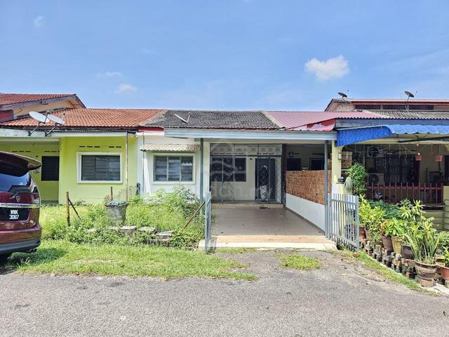 Facing Open Single Storey Terrace Taman Seri Aman,Alor Gajah Melaka 1