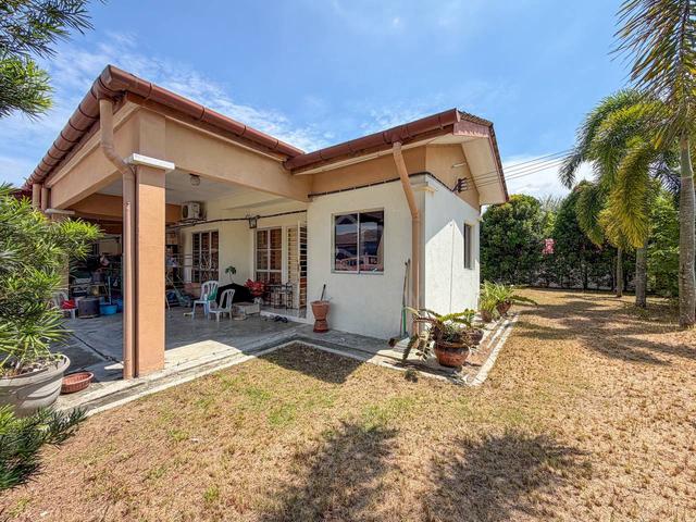 Freehold Corner Lot Single Storey Taman Pelangi Semenyih 1