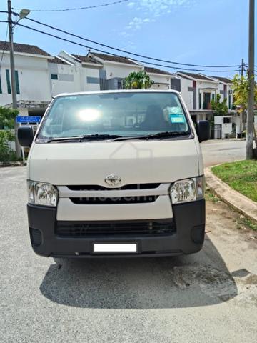 2021 Toyota HIACE 0 2.5L (M) - 1