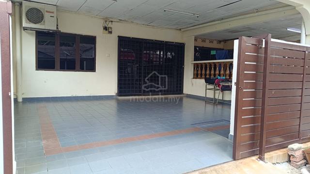 Tanah Merah Site C house for rent 1