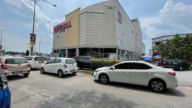 Corner Shoplot Tingkat Bawah Kompleks Diamond bersebelahan KIP MALL 1