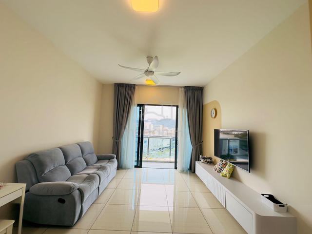 Queens Residences Q1 @ Queens Waterfront 1