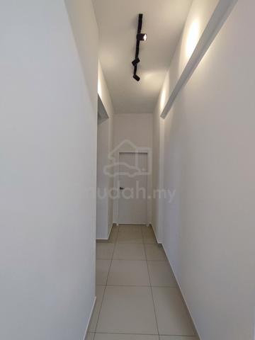 Master Room for Rent Artis 3 Condo Furnished Renovated Car Park 5
