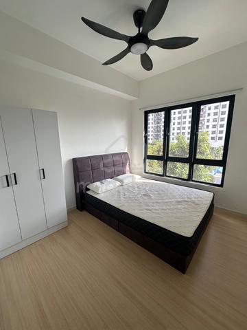 Mixed gender-Female unit @M ARISA SENTUL—Rooms 1