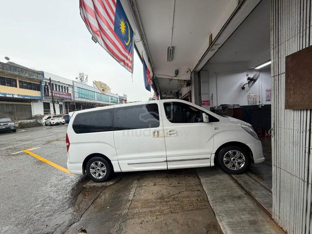 2016 Hyundai GRAND STAREX 2.5 ROYALE (A) - 4