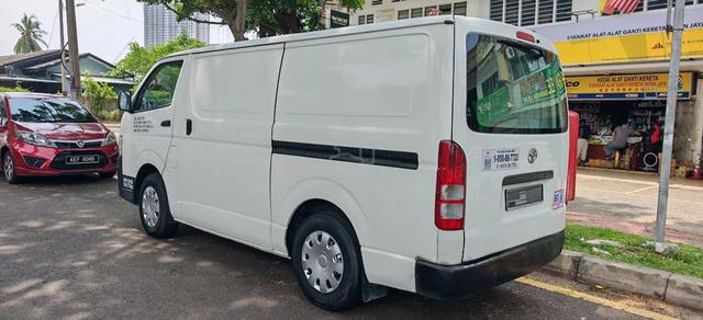 2013 Toyota HIACE 2.5 KDH200R FACELIFT (M) - 3