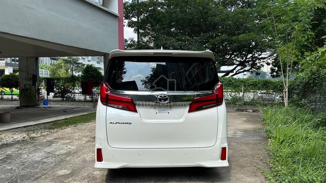 14k km 2022 Toyota ALPHARD 2.5 SC Dim Bsm 4.5B - 4