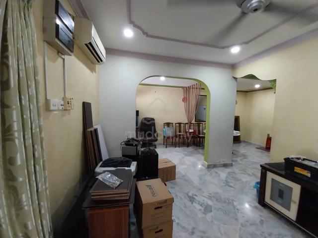 Putra Heights Section 8 - Double Sty House 22X75 For Sale 2