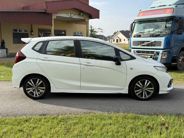 2014 Honda JAZZ 1.5 V MY2014 (A) - 4