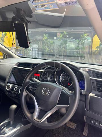 2015 Honda JAZZ 1.5 V (A) - 4