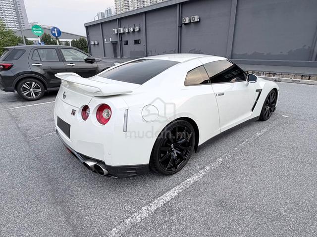 2011 Nissan GTR R35 BLACK EDITION (A) - 3