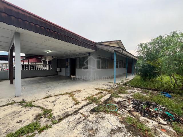 Batu 3 - CORNER Rumah Teres 1 Tingkat 1