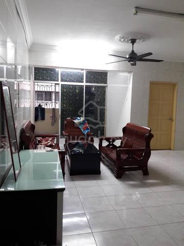 Ixora Apartment (Jalan Tun Razak) 1