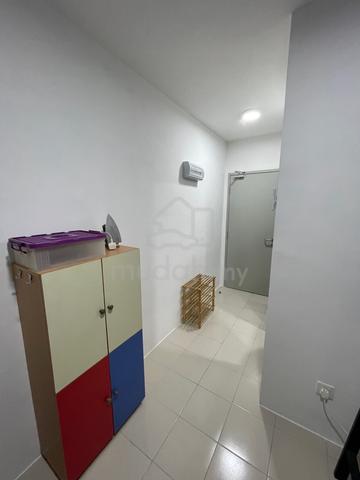 Uni Suites 4