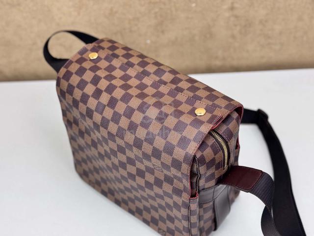 Louis Vuitton N45255 Naviglio Crossbody Bag - photo 3 of 6