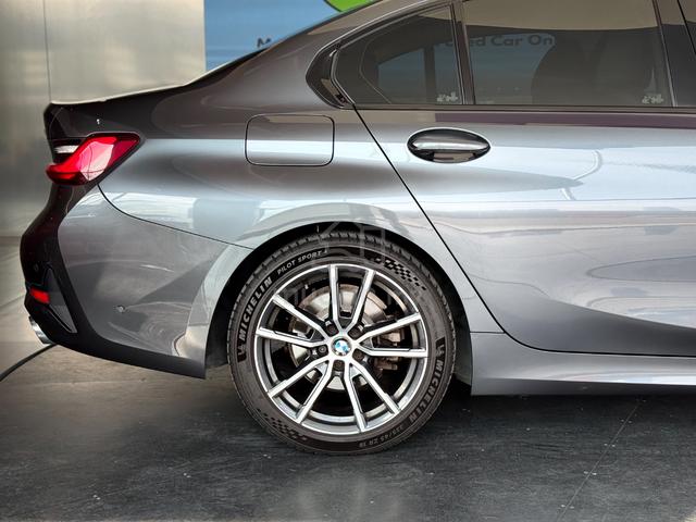 2021 Bmw 320i SPORT 2.0L Low Mileage Free Service - 4