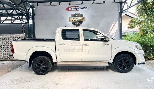 2012 Toyota HILUX 2.5 (A) LEATHER SEAT FULL LOAN - 5