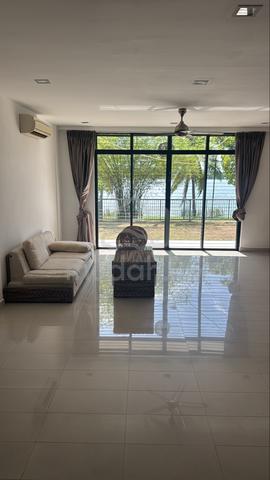 Lake view luxury townvilla 1