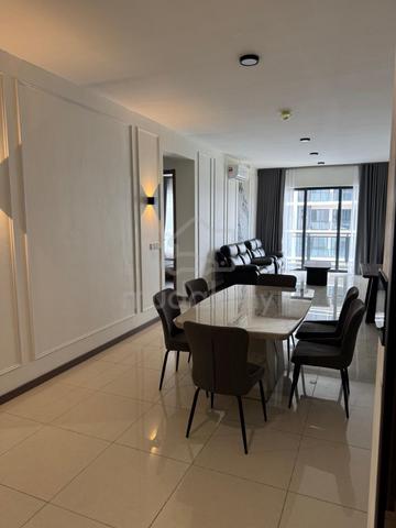 Jesselton Twin Towers 1