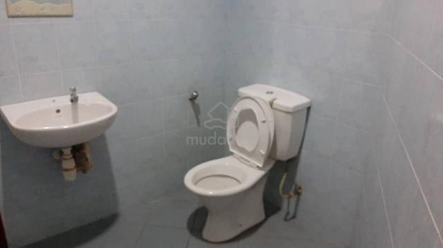 Fully Furnished Master Room Attached Own Bathroom Petaling Jaya 2